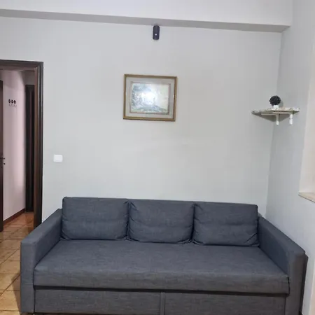 Daire In Italy By The Sea